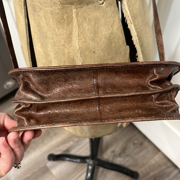 LEATHER CROSSBODY BAG ❤️ - Picture 6 of 17